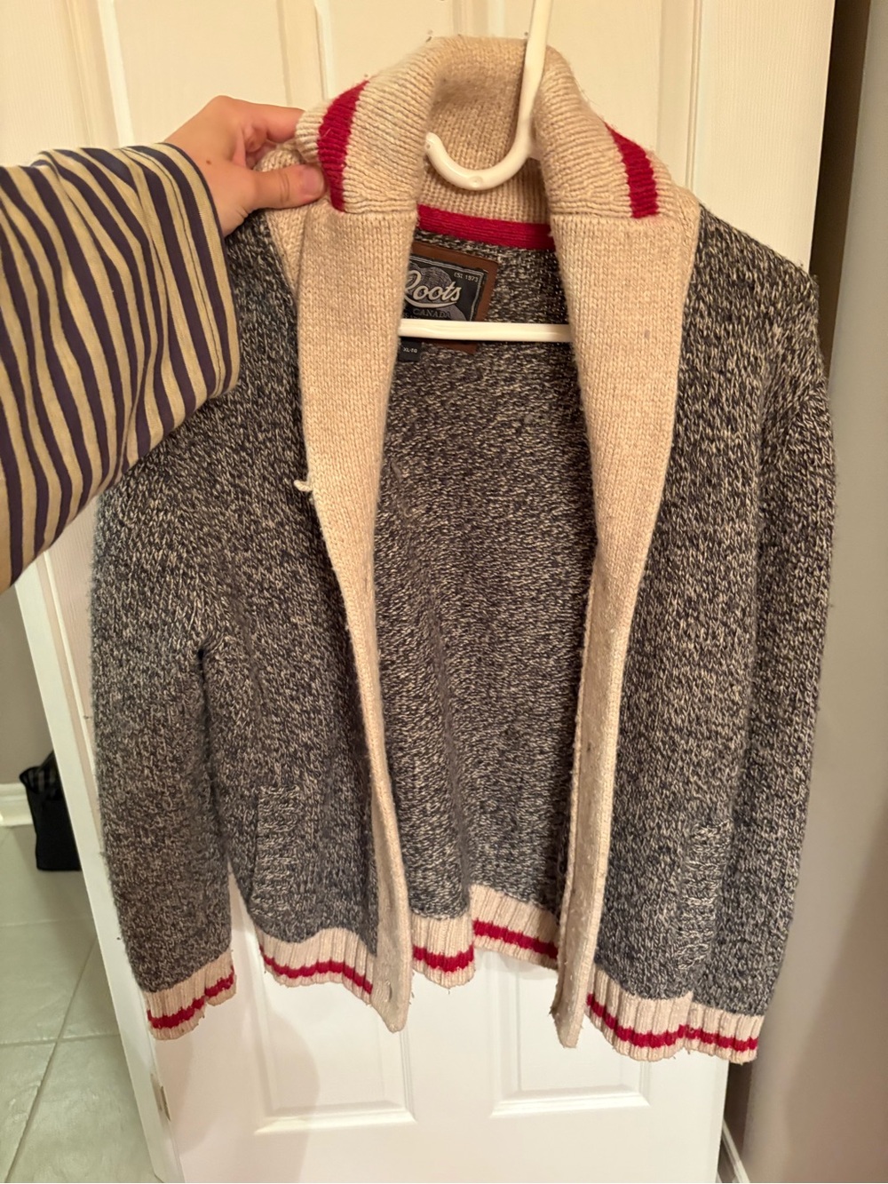 Roots Women’s Gray Shawl-Collar Sweater with Cream & Red Trim